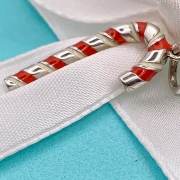Tiffany & Co. Candy Cane Charm Red Enamel 925 silver Holiday RARE EXCELLENT BOX - Picture 4 of 6